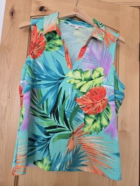 Stella & Ginger Tropical Sleeveless V-Neck Women’s Top in Aqua PXL